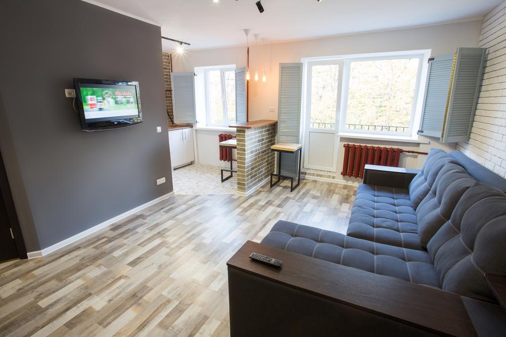 Loft Apartment Near Botanical Garden Charkiv Exteriör bild