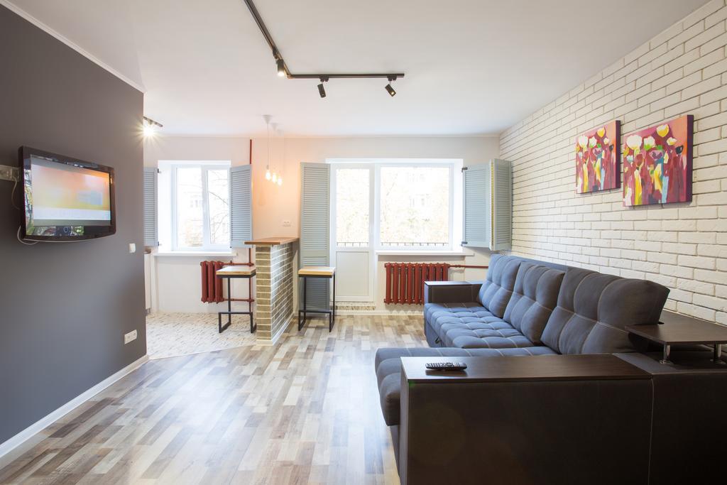 Loft Apartment Near Botanical Garden Charkiv Exteriör bild