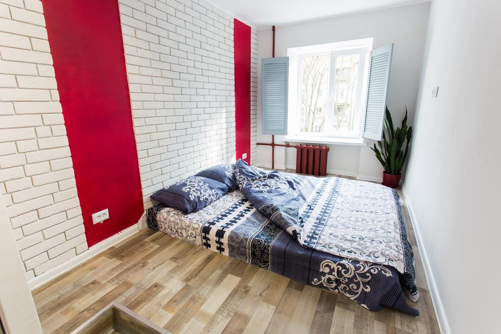 Loft Apartment Near Botanical Garden Charkiv Exteriör bild